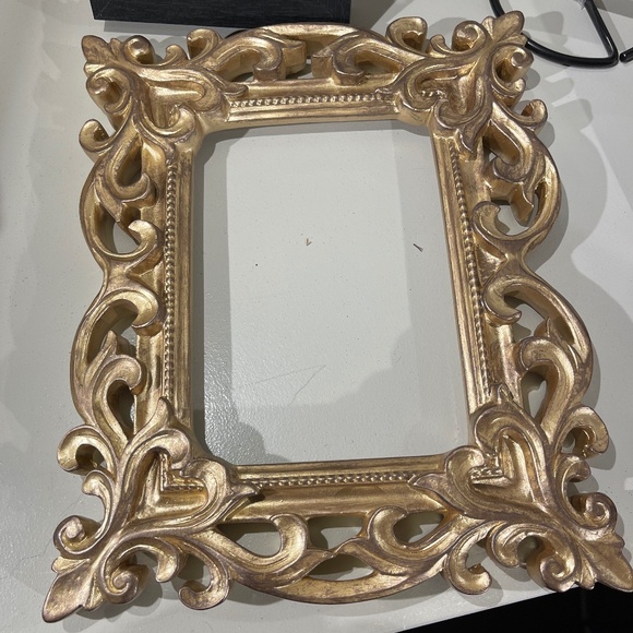 Frames, Assorted - Picture 2 of 5